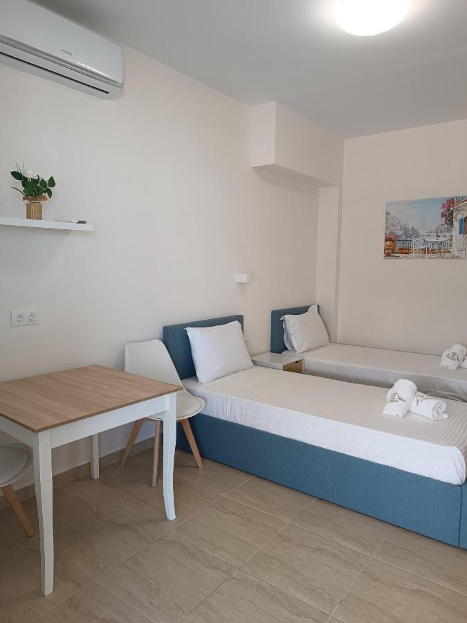 Navarino Luxe Suites With Sea View Peraía Dış mekan fotoğraf